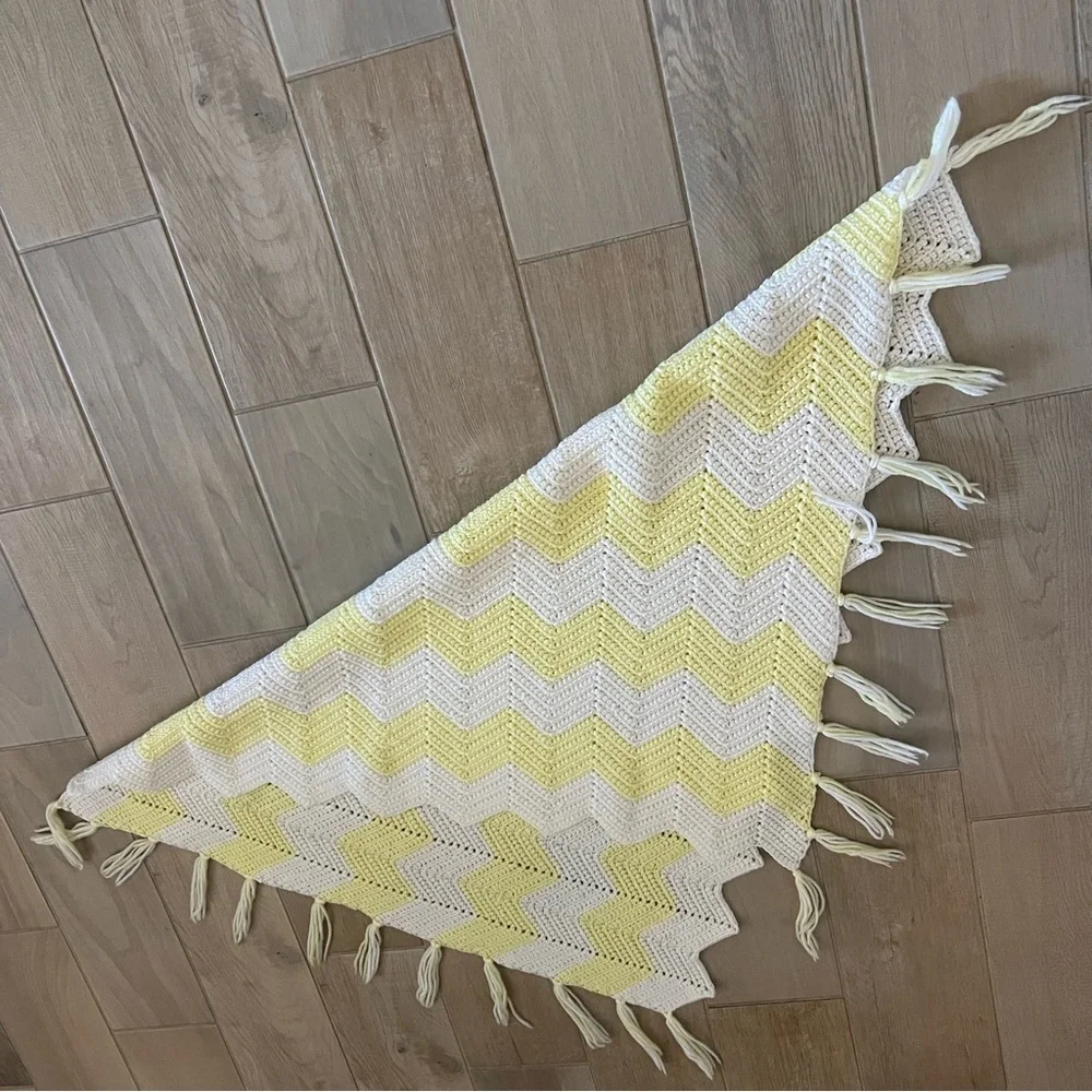 Vintage Handmade Crochet Knit Afghan Yellow And White Chevron